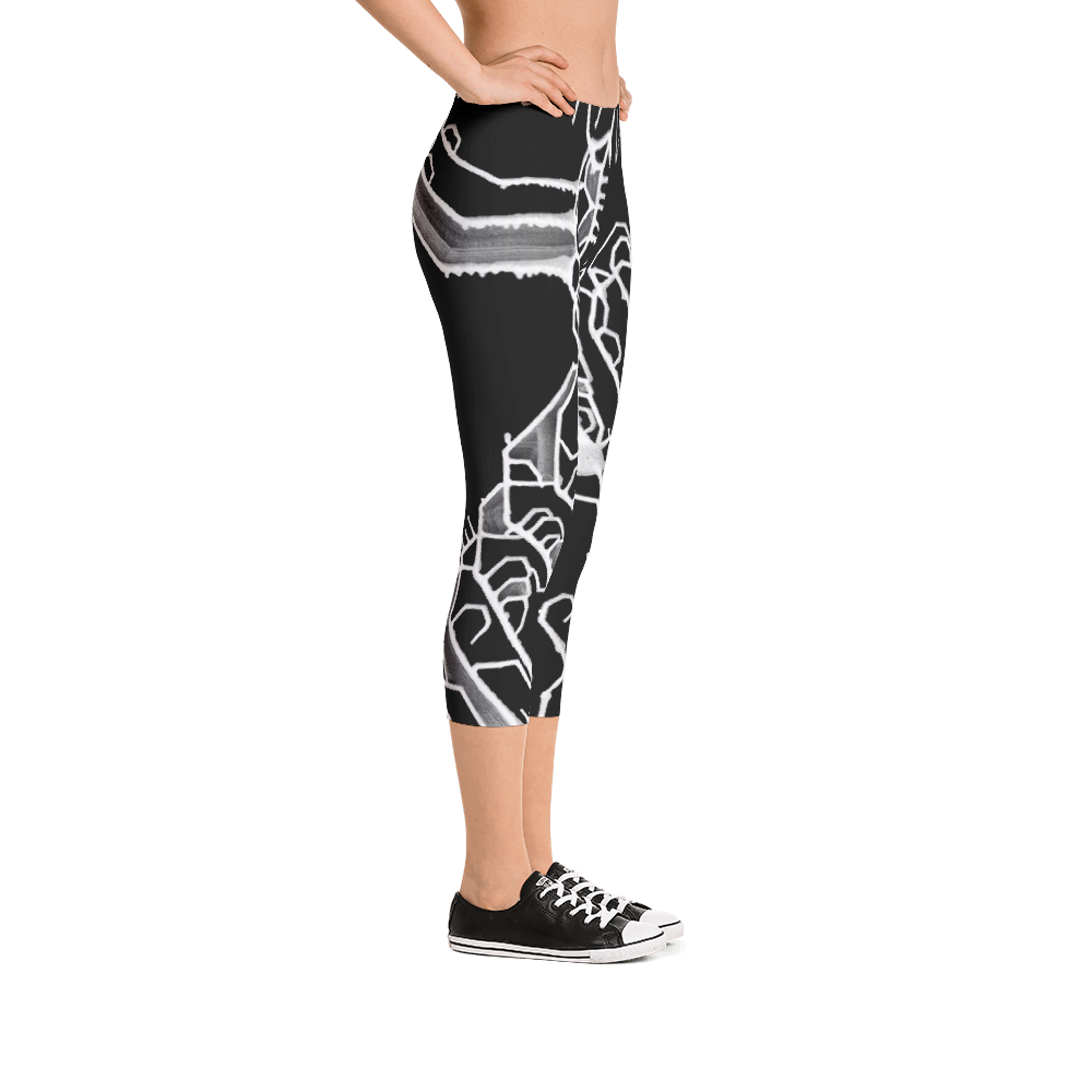 Mental Elemental Capri Leggings